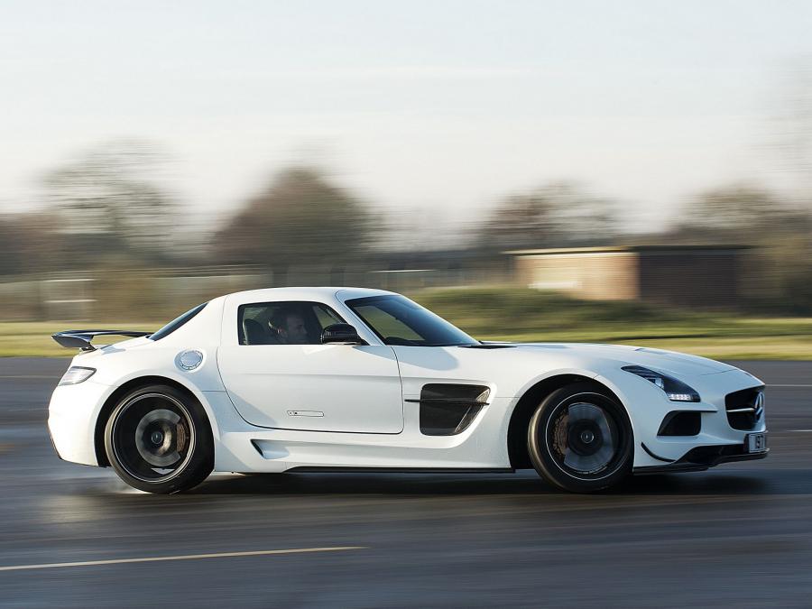 Mercedes-Benz SLS AMG Black Series 2013 года  (UK) (фото 14 из 16)